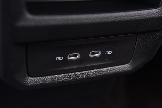 Volkswagen Taos Vehicle Image 25