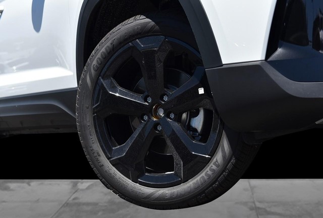 Volkswagen Taos Vehicle Image 03