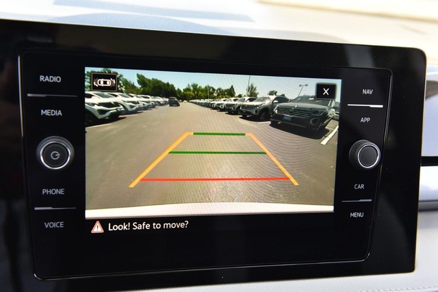 Volkswagen Taos Vehicle Image 12