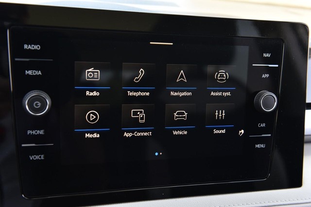 Volkswagen Taos Vehicle Image 13