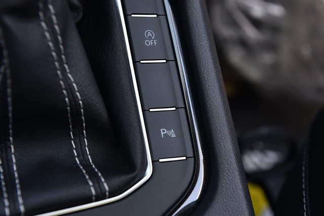 Volkswagen Taos Vehicle Image 18
