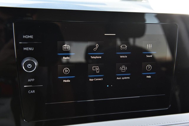 Volkswagen Taos Vehicle Image 13
