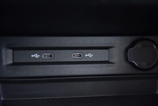 Volkswagen Taos Vehicle Image 15