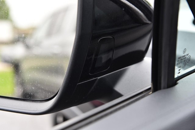 Volkswagen Tiguan Vehicle Image 10