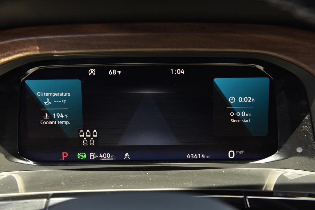 Volkswagen Atlas Vehicle Full-screen Gallery Image 12