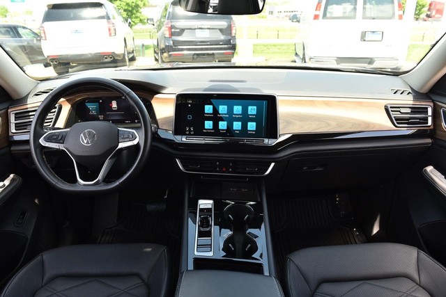 Volkswagen Atlas Vehicle Image 07