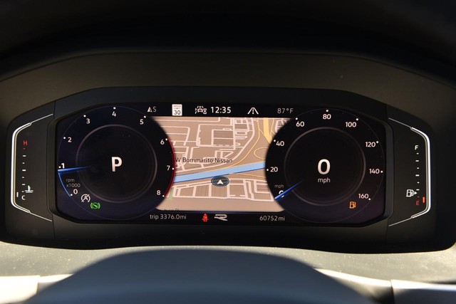 Volkswagen Atlas Cross Sport Vehicle Image 12