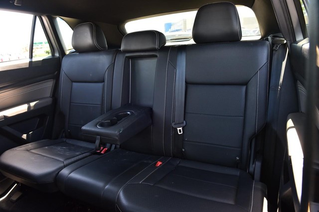 Volkswagen Atlas Cross Sport Vehicle Image 22