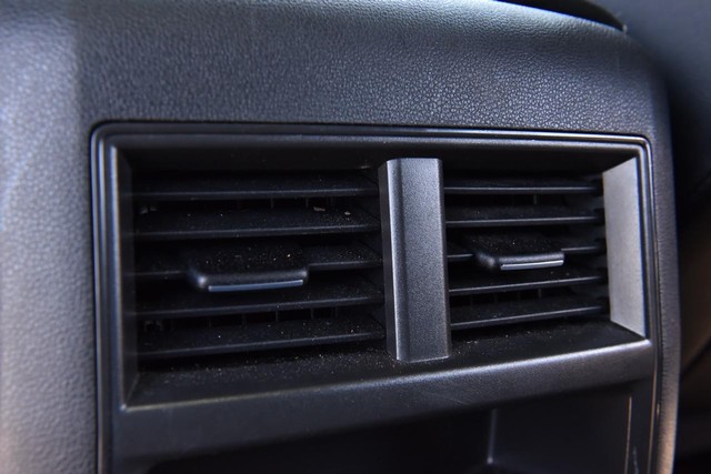 Volkswagen Atlas Cross Sport Vehicle Image 23