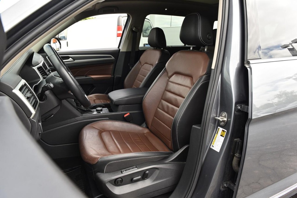 Volkswagen Atlas Vehicle Full-screen Gallery Image 19