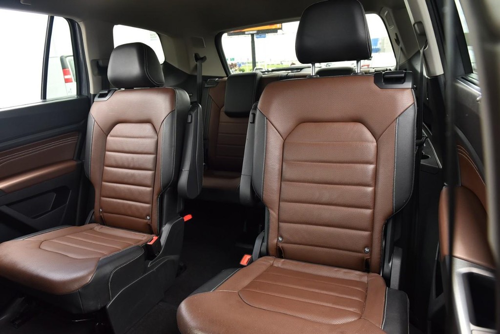Volkswagen Atlas Vehicle Full-screen Gallery Image 22