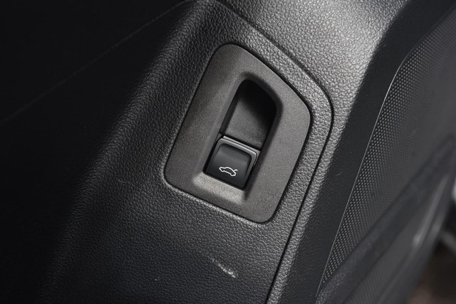 Volkswagen Atlas Vehicle Image 09