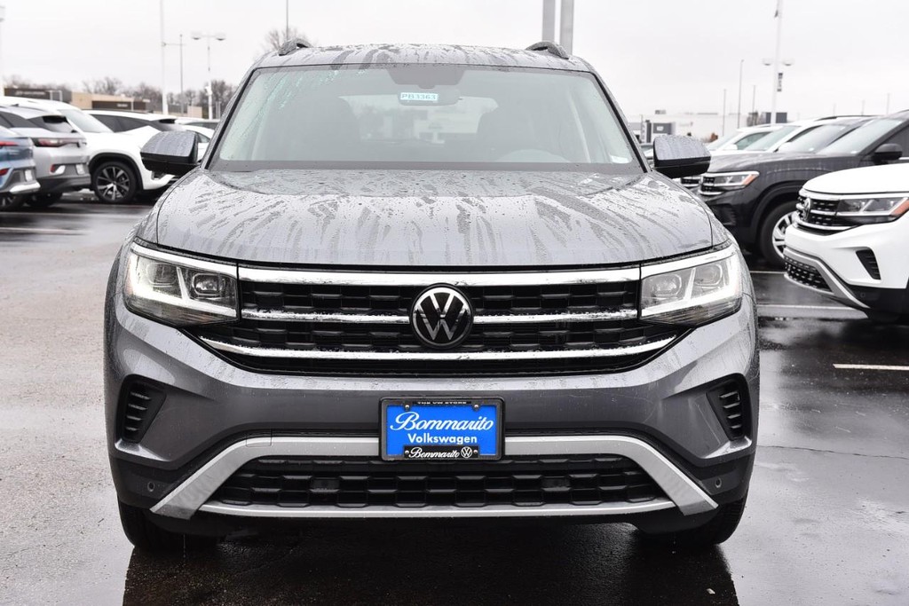Volkswagen Atlas Vehicle Full-screen Gallery Image 4