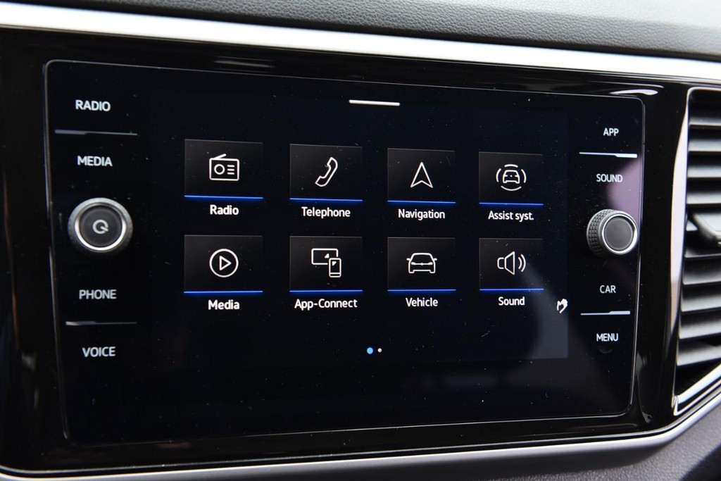 Volkswagen Atlas Vehicle Full-screen Gallery Image 14