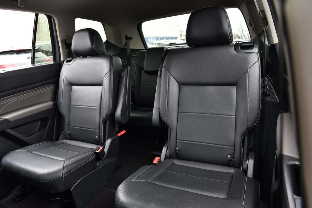 Volkswagen Atlas Vehicle Full-screen Gallery Image 22