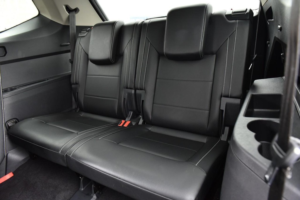 Volkswagen Atlas Vehicle Full-screen Gallery Image 25