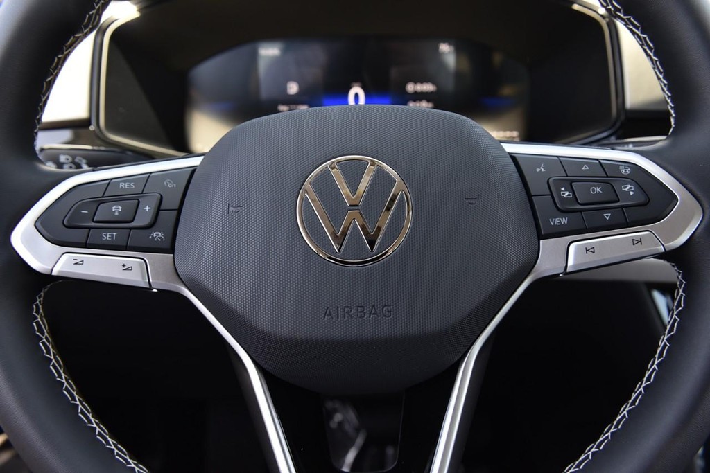 Volkswagen Taos Vehicle Full-screen Gallery Image 18