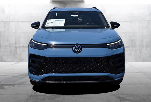 Volkswagen Tiguan Vehicle Image 04