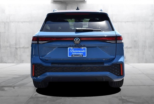 Volkswagen Tiguan Vehicle Image 06