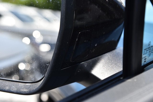 Volkswagen Tiguan Vehicle Image 10