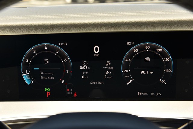 Volkswagen Tiguan Vehicle Image 12