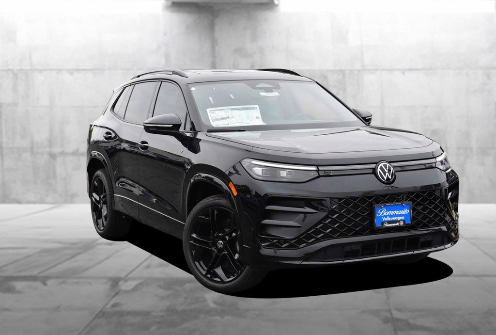 Volkswagen Tiguan Vehicle Full-screen Gallery Image 2
