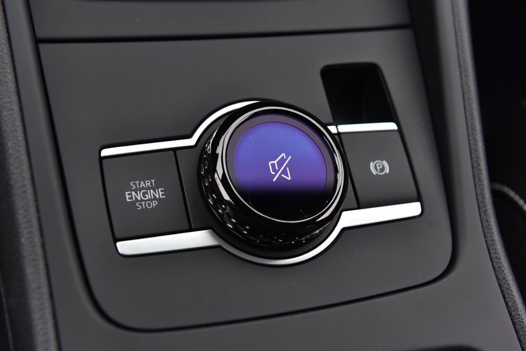 Volkswagen Tiguan Vehicle Full-screen Gallery Image 17