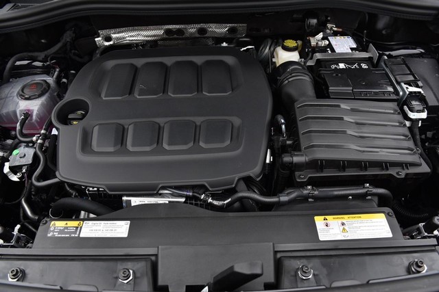 Volkswagen Tiguan Vehicle Image 27