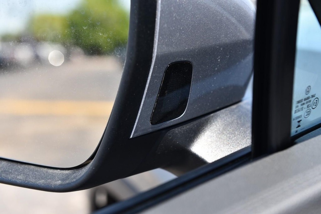 Volkswagen Tiguan Vehicle Full-screen Gallery Image 10