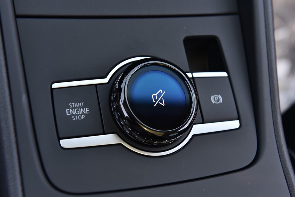 Volkswagen Tiguan Vehicle Full-screen Gallery Image 17