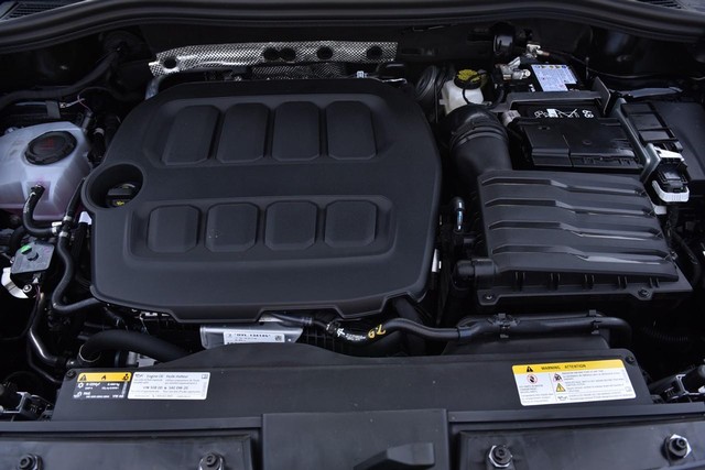 Volkswagen Tiguan Vehicle Image 27