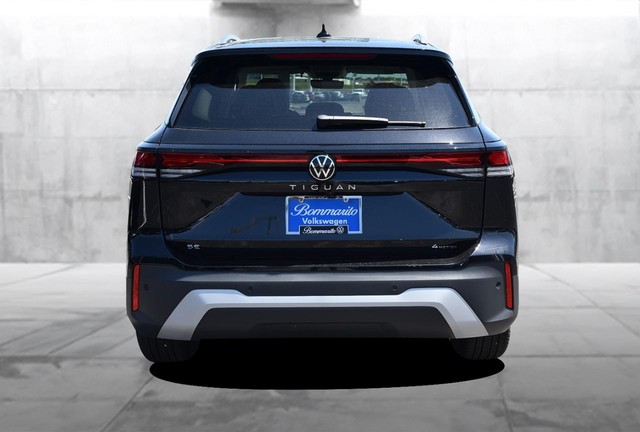 Volkswagen Tiguan Vehicle Image 06