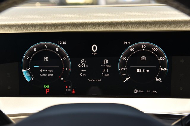 Volkswagen Tiguan Vehicle Image 12