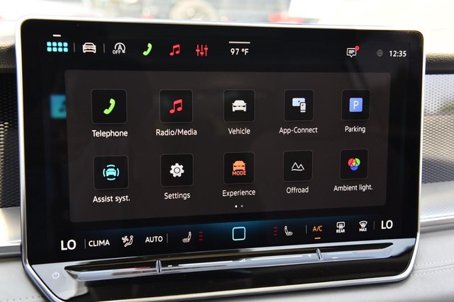 Volkswagen Tiguan Vehicle Image 15