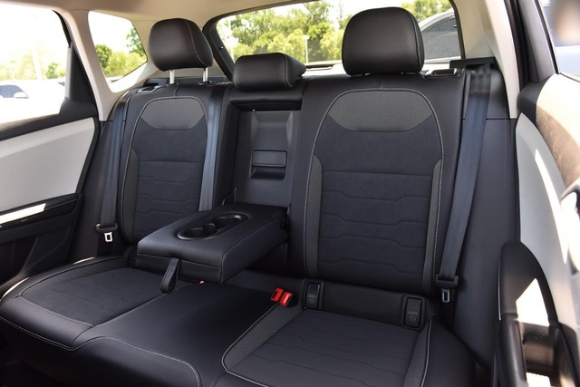 Volkswagen Taos Vehicle Image 21