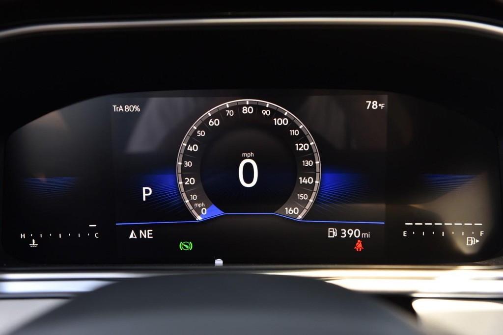 Volkswagen Taos Vehicle Full-screen Gallery Image 11