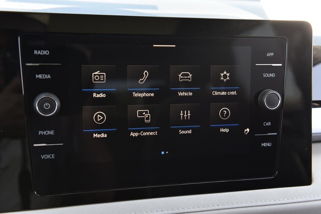 Volkswagen Taos Vehicle Full-screen Gallery Image 13