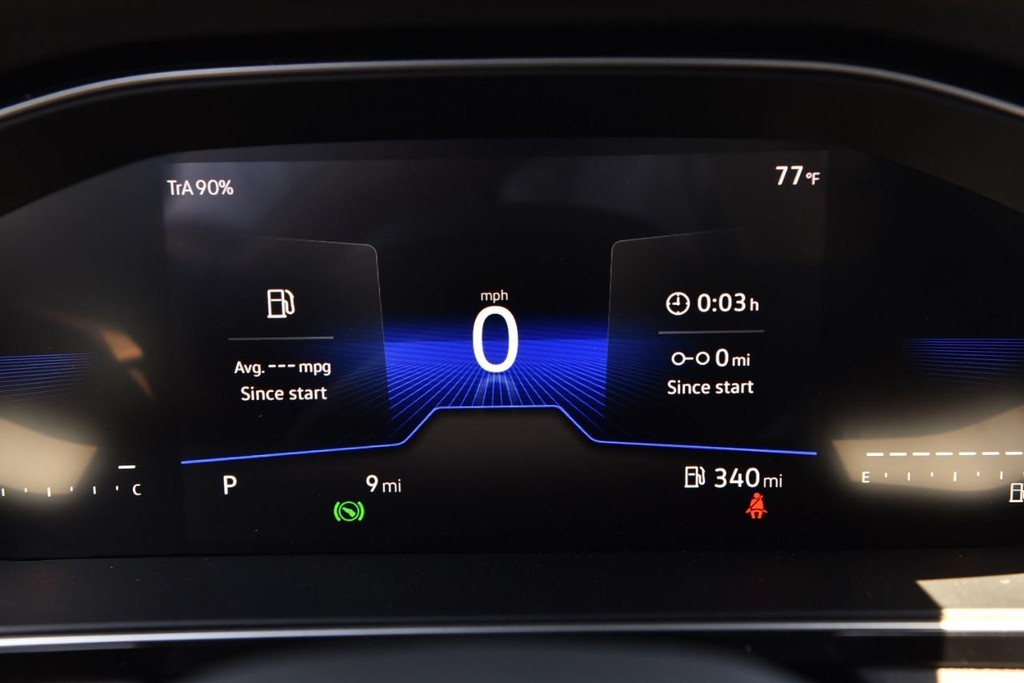 Volkswagen Jetta Vehicle Full-screen Gallery Image 12