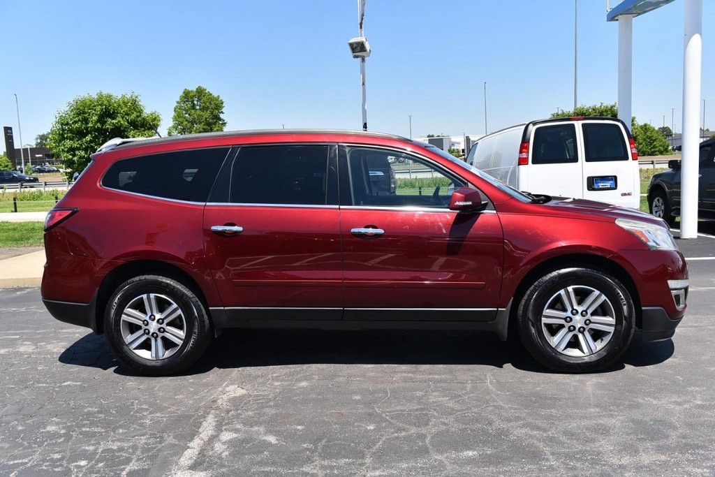 Chevrolet Traverse Vehicle Full-screen Gallery Image 05