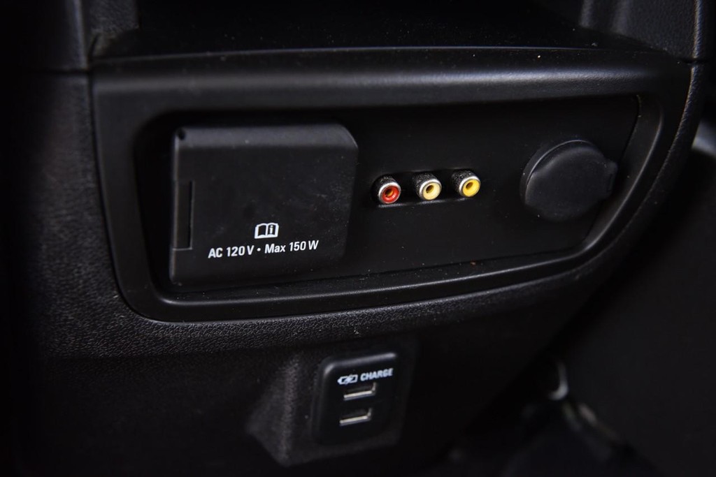 Chevrolet Traverse Vehicle Full-screen Gallery Image 22