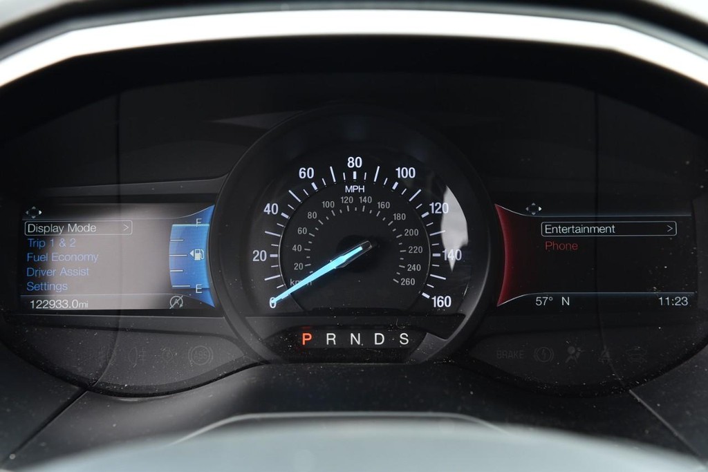 Ford Edge Vehicle Full-screen Gallery Image 11