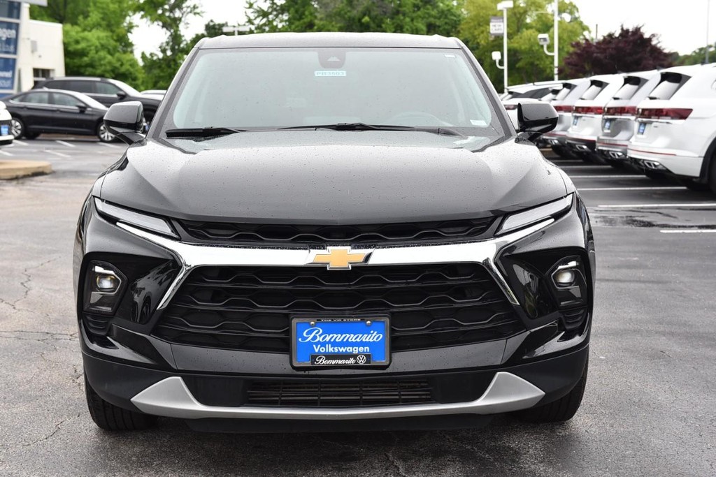 Chevrolet Blazer Vehicle Full-screen Gallery Image 04