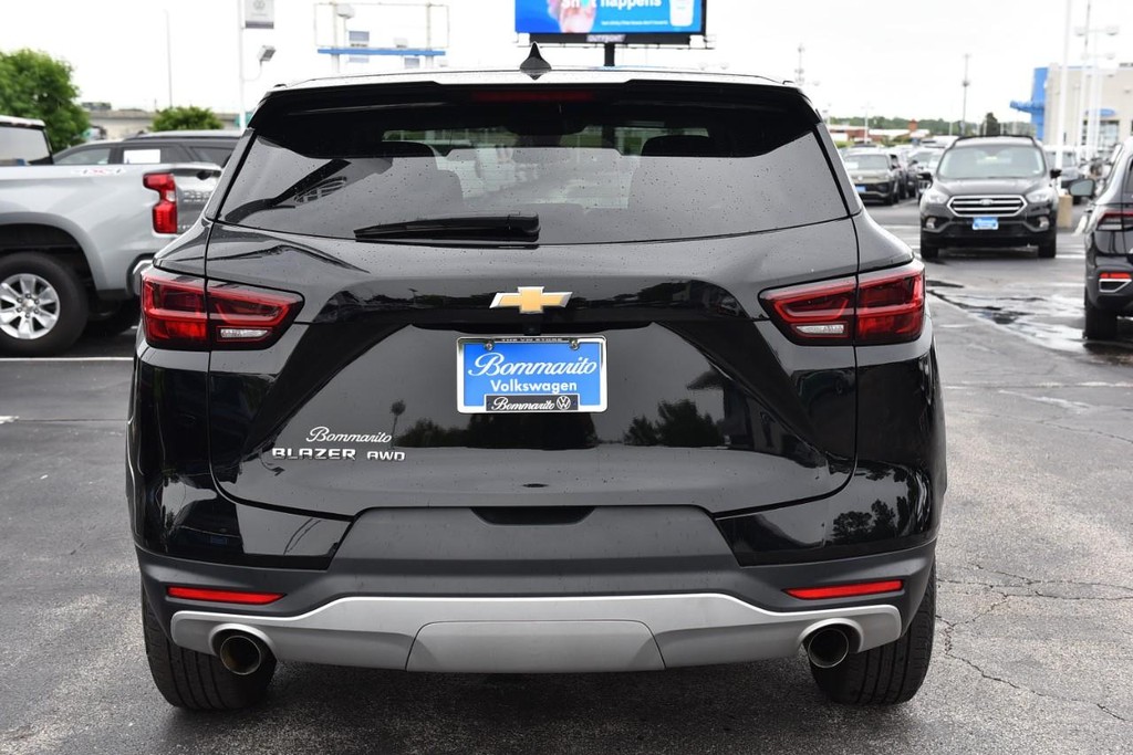 Chevrolet Blazer Vehicle Full-screen Gallery Image 06