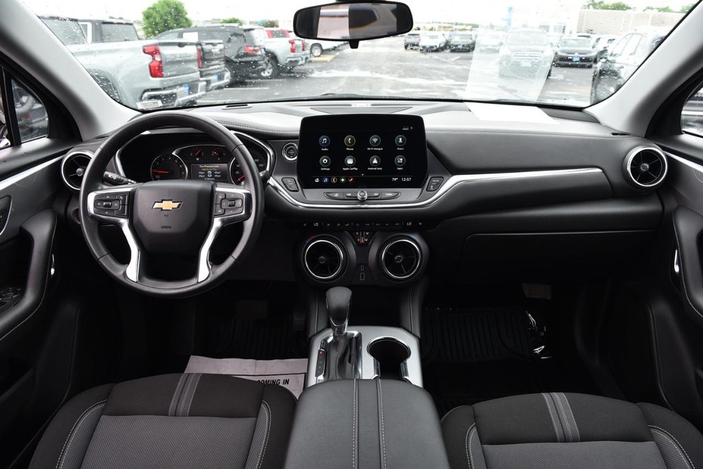 Chevrolet Blazer Vehicle Full-screen Gallery Image 07
