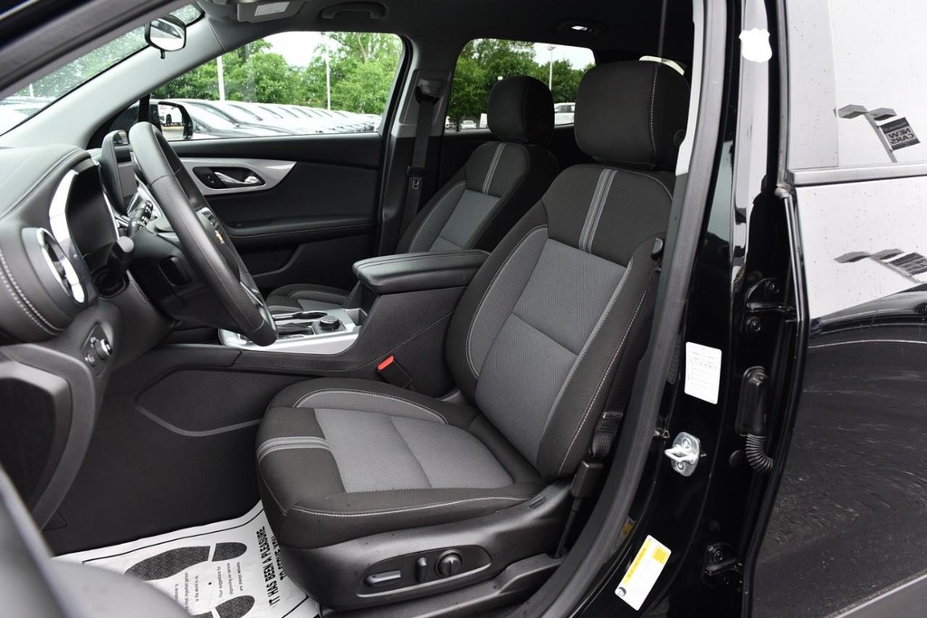 Chevrolet Blazer Vehicle Full-screen Gallery Image 17
