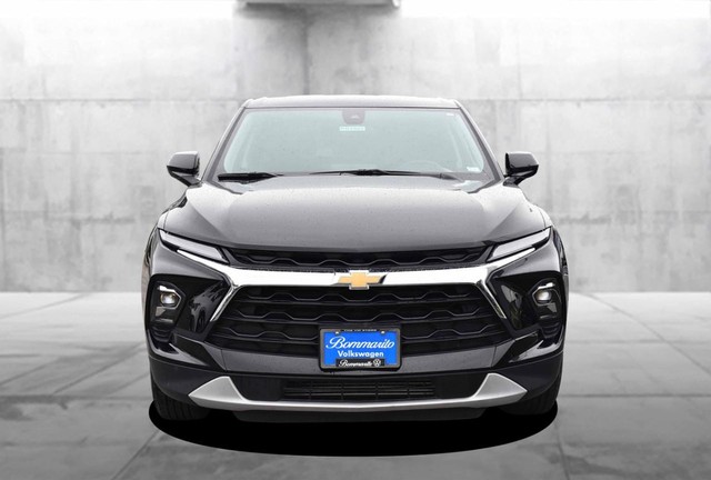 Chevrolet Blazer Vehicle Image 04