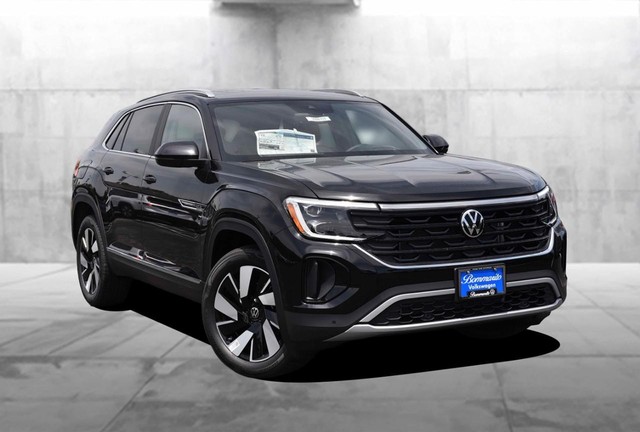 Volkswagen Atlas Cross Sport Vehicle Image 02