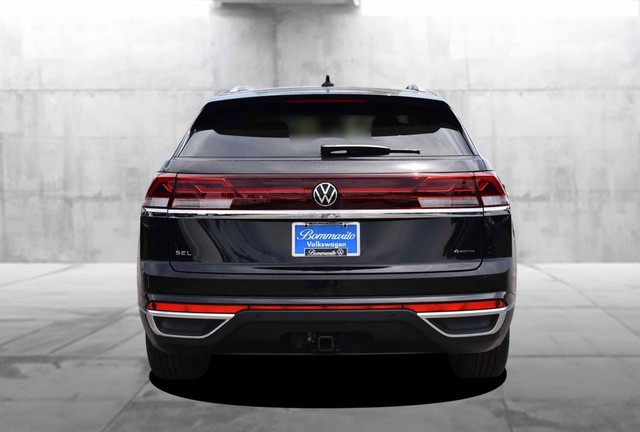 Volkswagen Atlas Cross Sport Vehicle Image 06