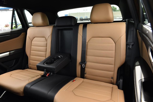 Volkswagen Atlas Cross Sport Vehicle Image 21