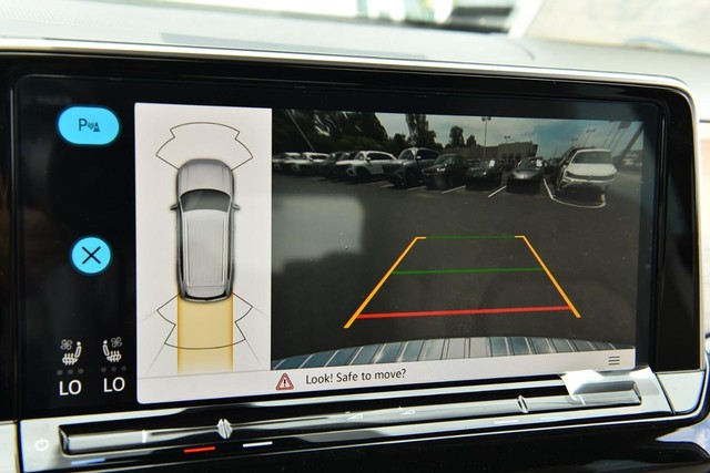 Volkswagen Atlas Vehicle Image 12